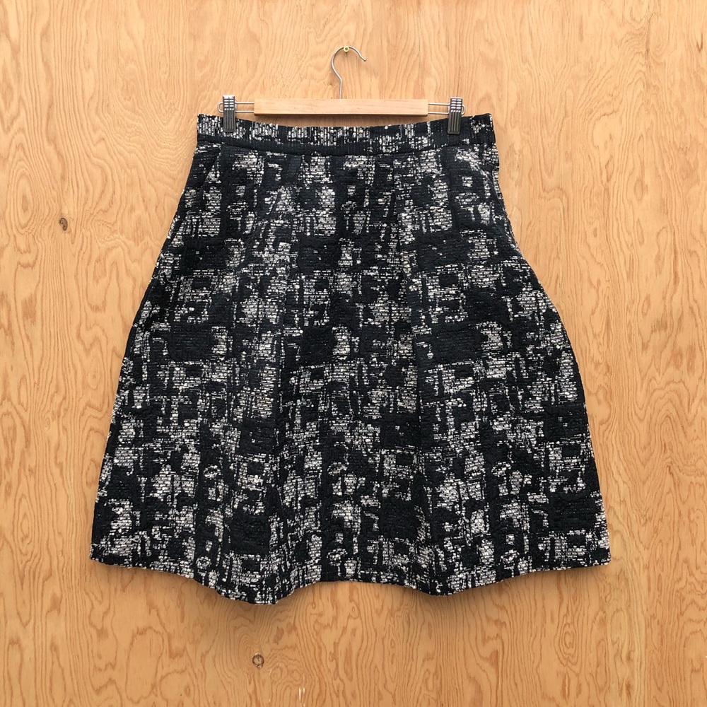 Zara black and cream round skirt